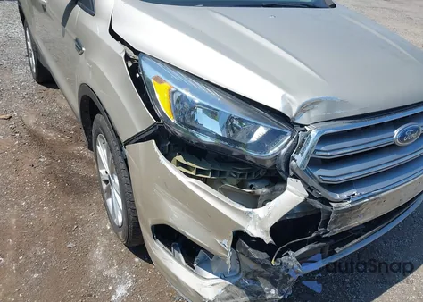 2017 Ford Escape Se from USA, damaged, VIN 1FMCU9GD5HUE00196